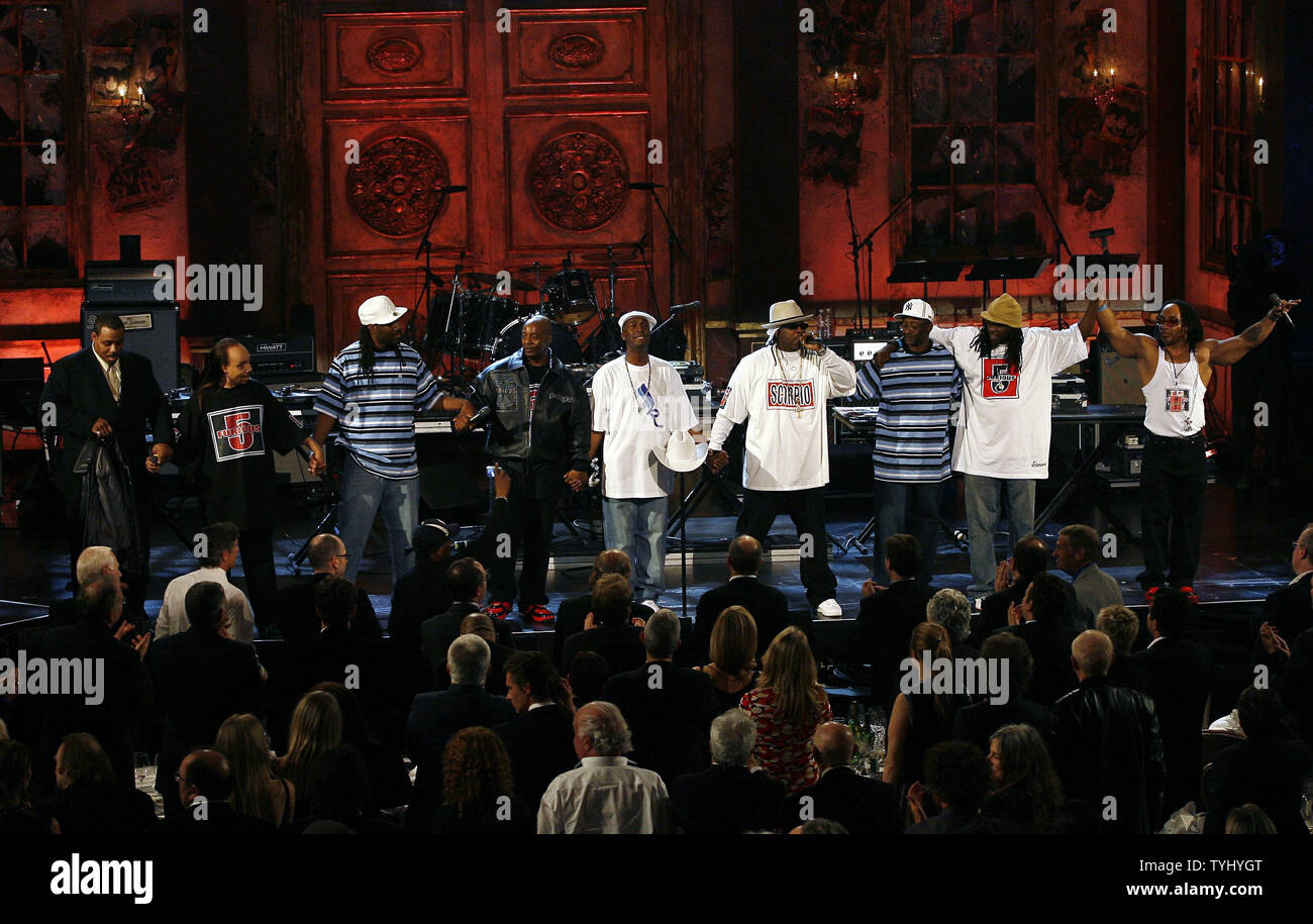 Grandmaster Flash and the Furious Five accept and perform Rock Hall  Inductions 2007 