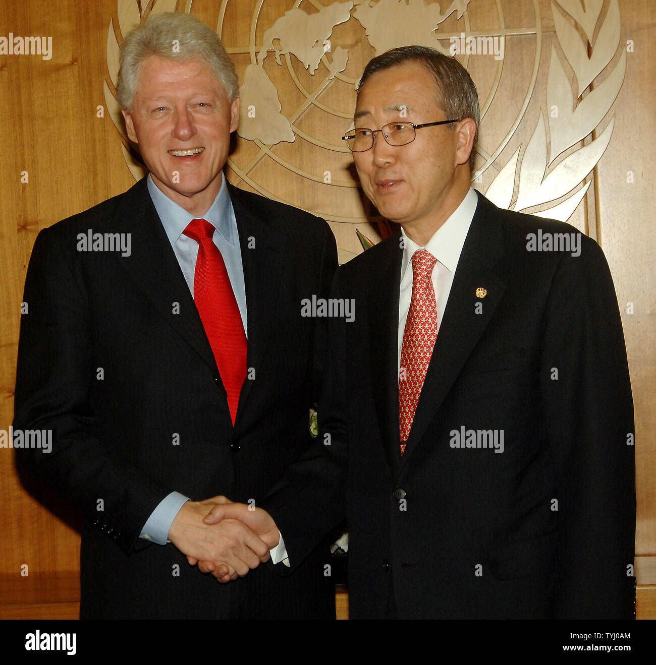 Ki moon visit hi-res stock photography and images - Alamy