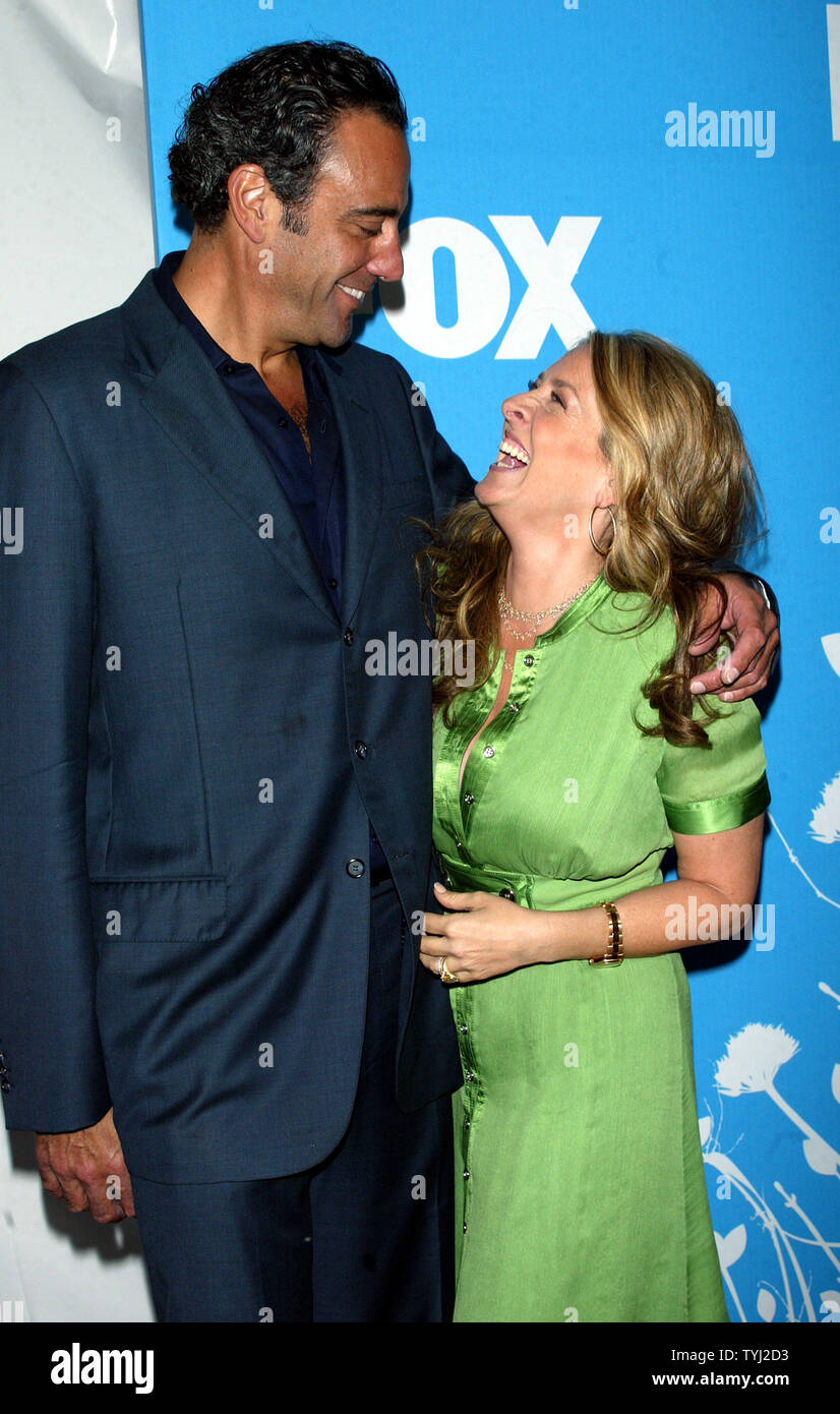 Brad Garrett and Joely Fisher of ''til Death' arrrive at the Fox 2007 Programming Presentation at Wollman Rink in Central Park in New York on May 17, 2007.  (UPI Photo/Laura Cavanaugh) Stock Photo