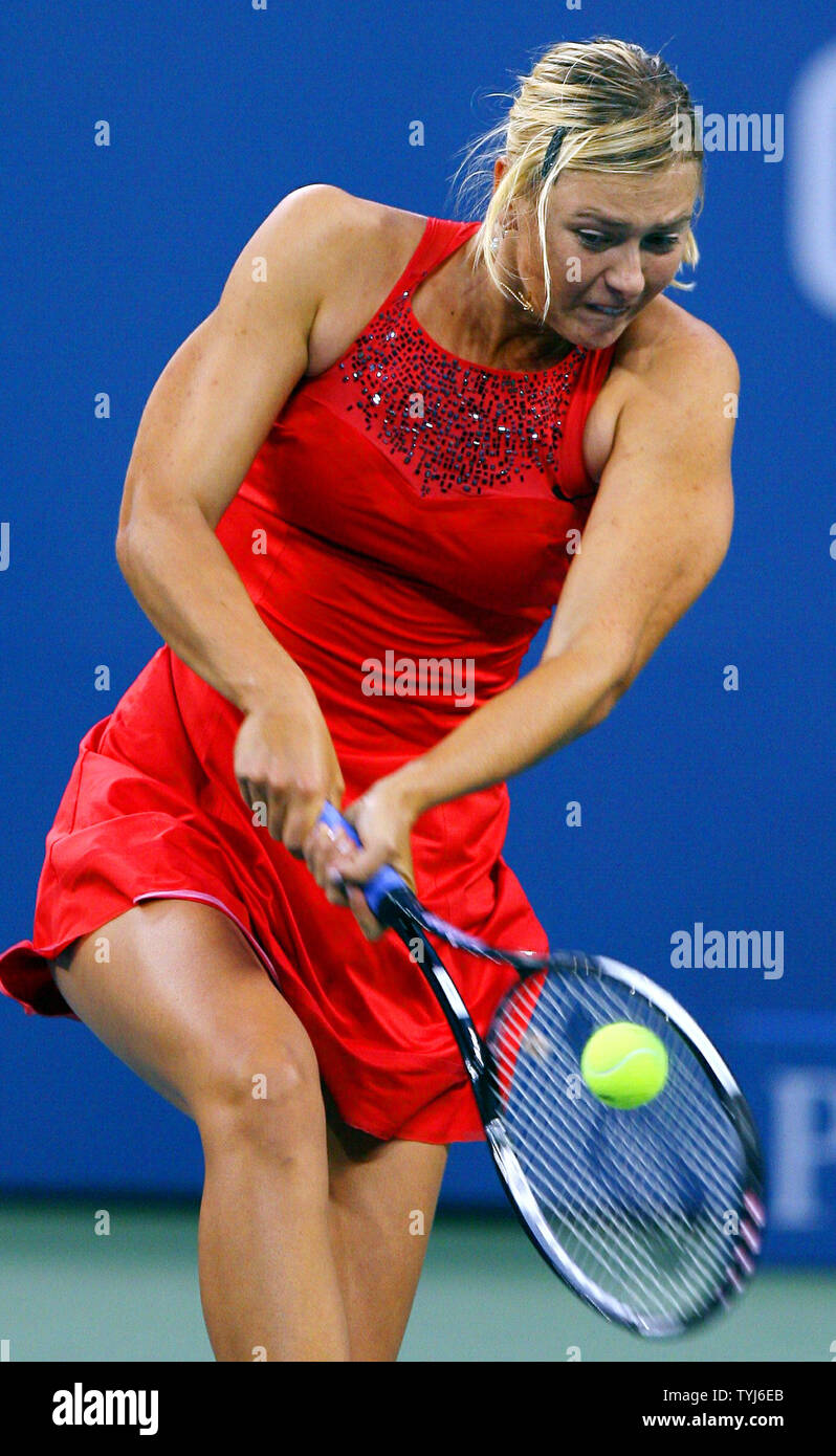 Maria Sharapova hits a backhand in her first round straight sets defeat of Roberta Vinci during day 2 at the U.S. Open in New York City on August 28, 2007.  (UPI Photo/John Angelillo) Stock Photo
