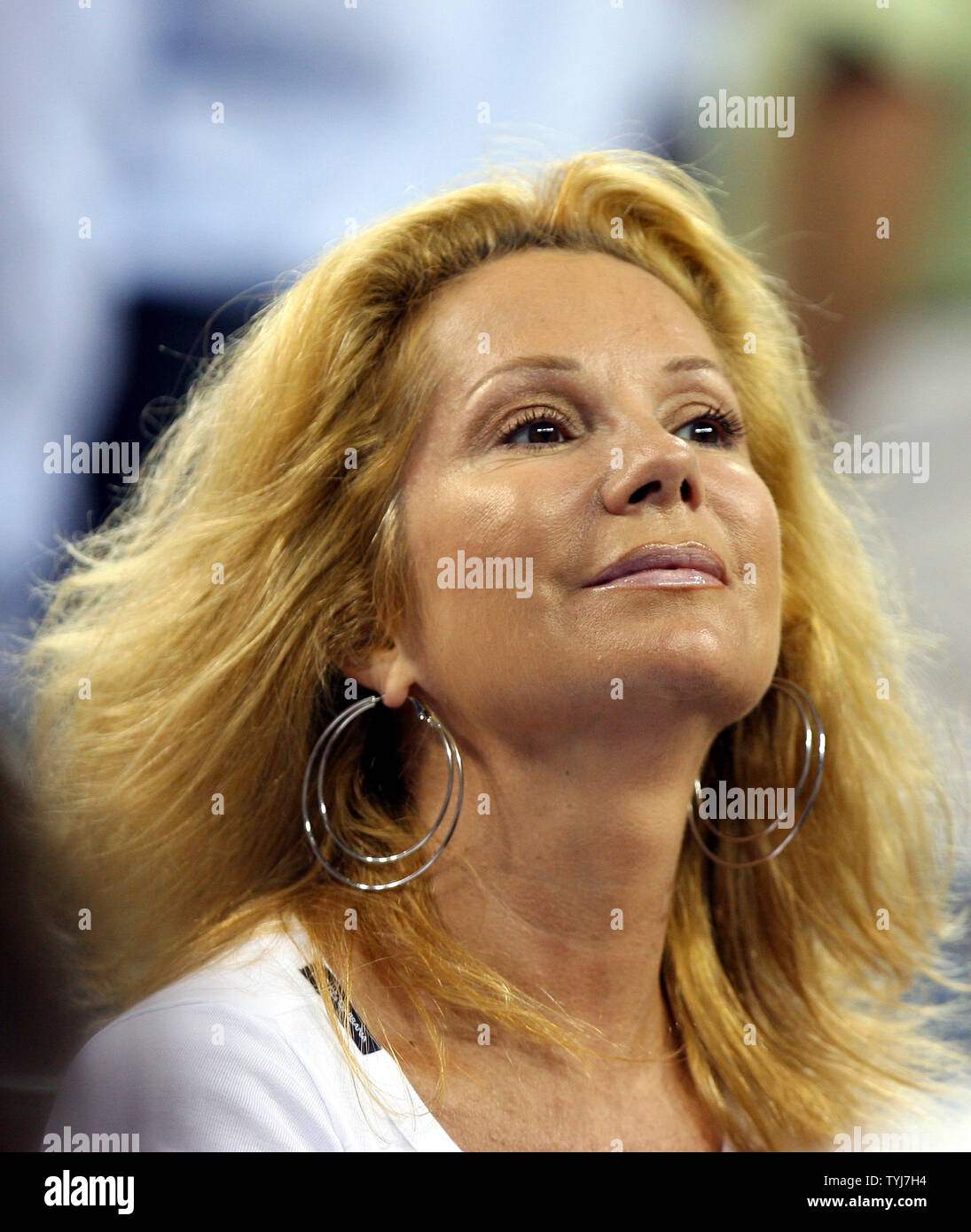 Kathy lee gifford hi-res stock photography and images - Alamy
