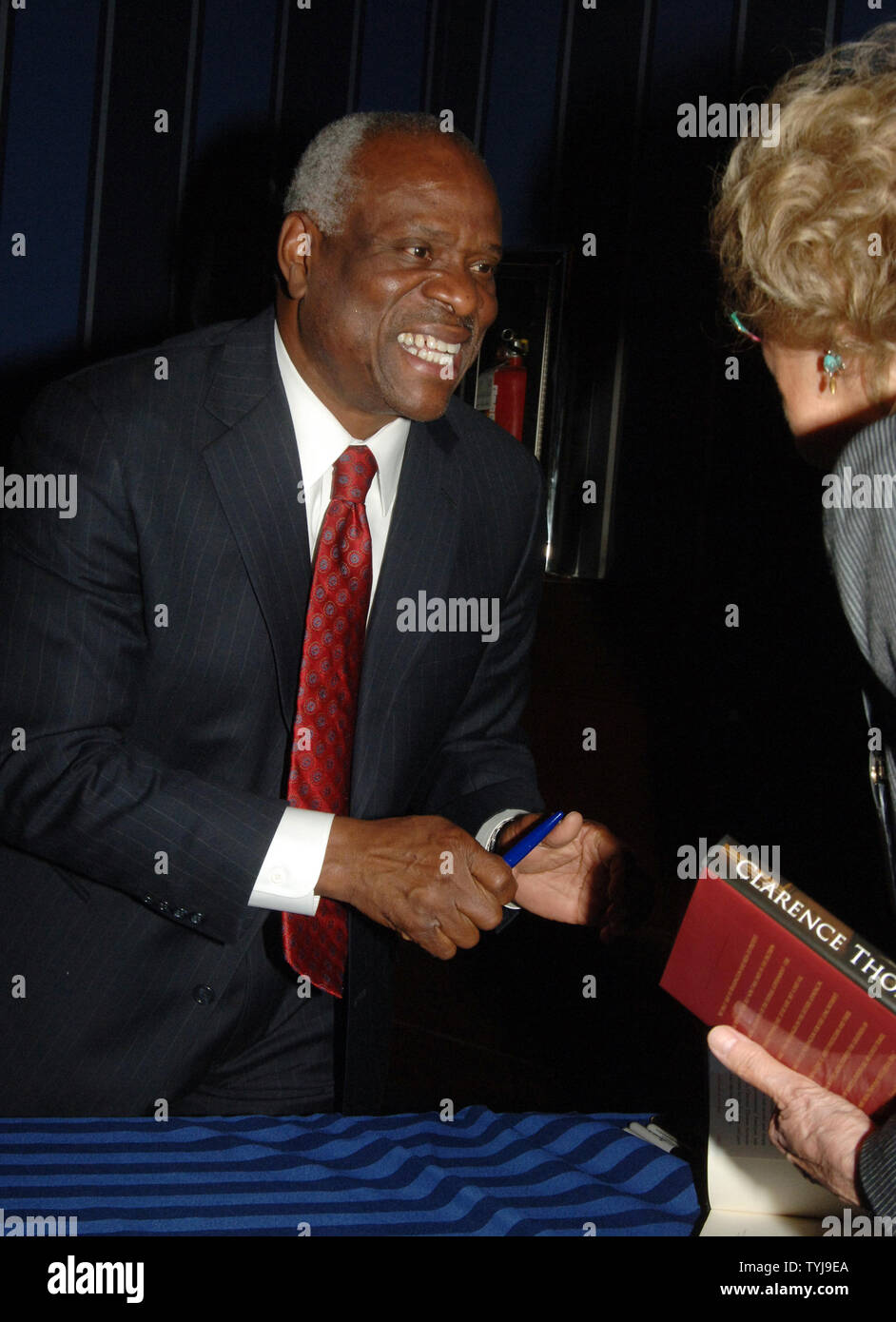 autobiography of clarence thomas