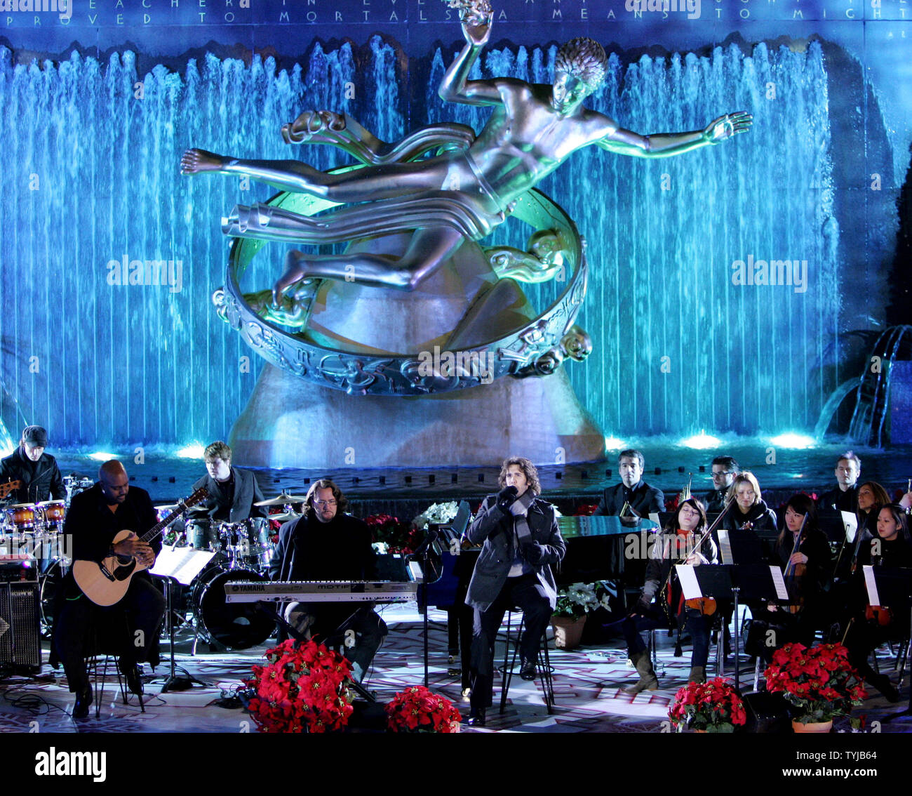 Josh groban performance at christmas tree lighting