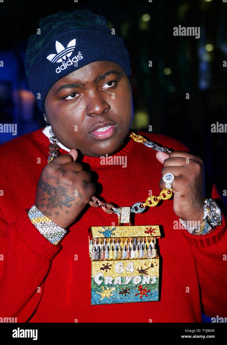 Singer Sean Kingston shows off his bling after performing at the 75th  Christmas tree lighting ceremony at Rockefeller Center on November 28, 2007  in New York City. The 84-foot high Norway spruce