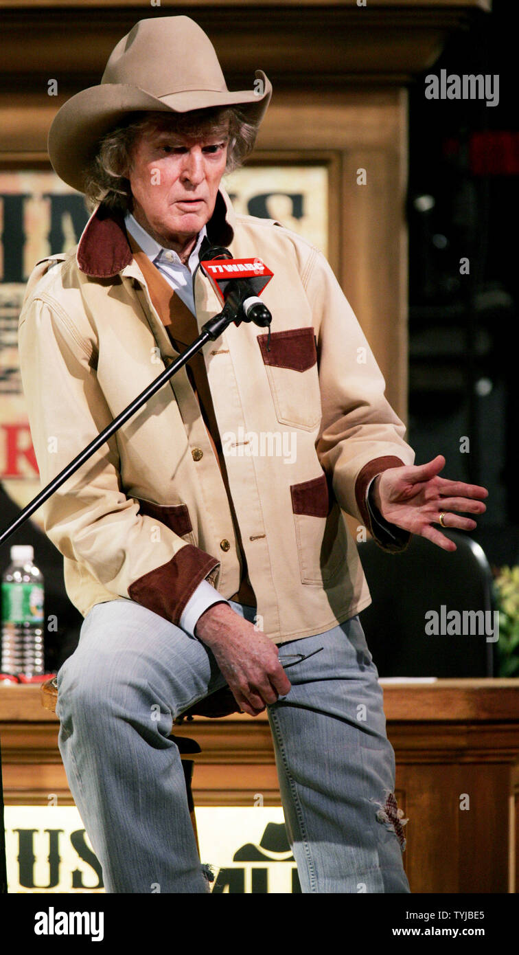 Don Imus talks about his mistakes of making a racial slur against a womens' basketball team which lead to him being fired from CBS radio last April as he debuts his first radio show with WABC at Town Hall on December 3, 2007 in New York City. The 'Imus in the Morning' show is being held at the concert hall to benefit his charity organization 'The Imus Ranch for Kids with Cancer.'  (UPI Photo/Monika Graff) Stock Photo
