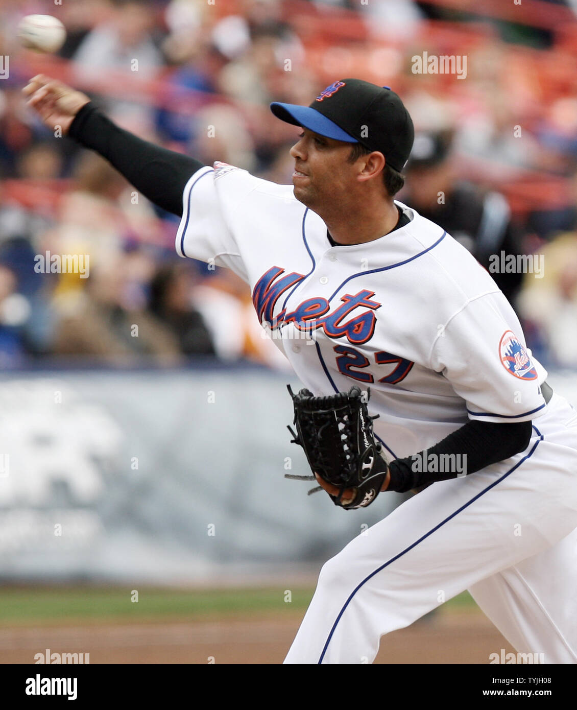 Former Met Nelson Figueroa came out of retirement to start for the