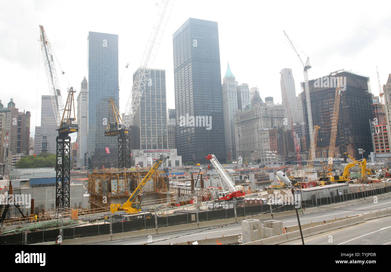 GROUND - ZERO Conflagration〜 炎上 Construction continues at Ground Zero where the World Trade