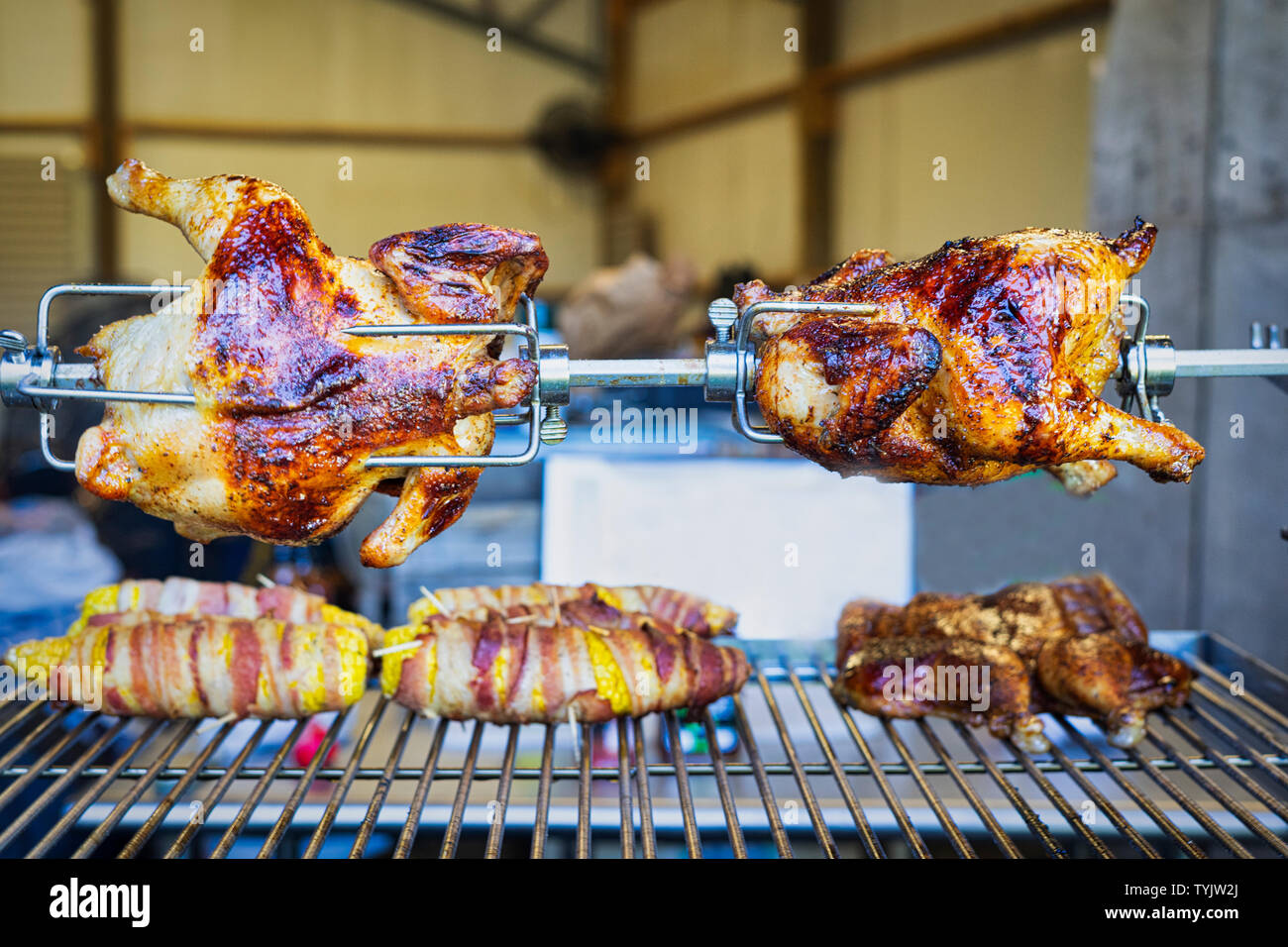 Rotisserie chicken oven hires stock photography and images Alamy