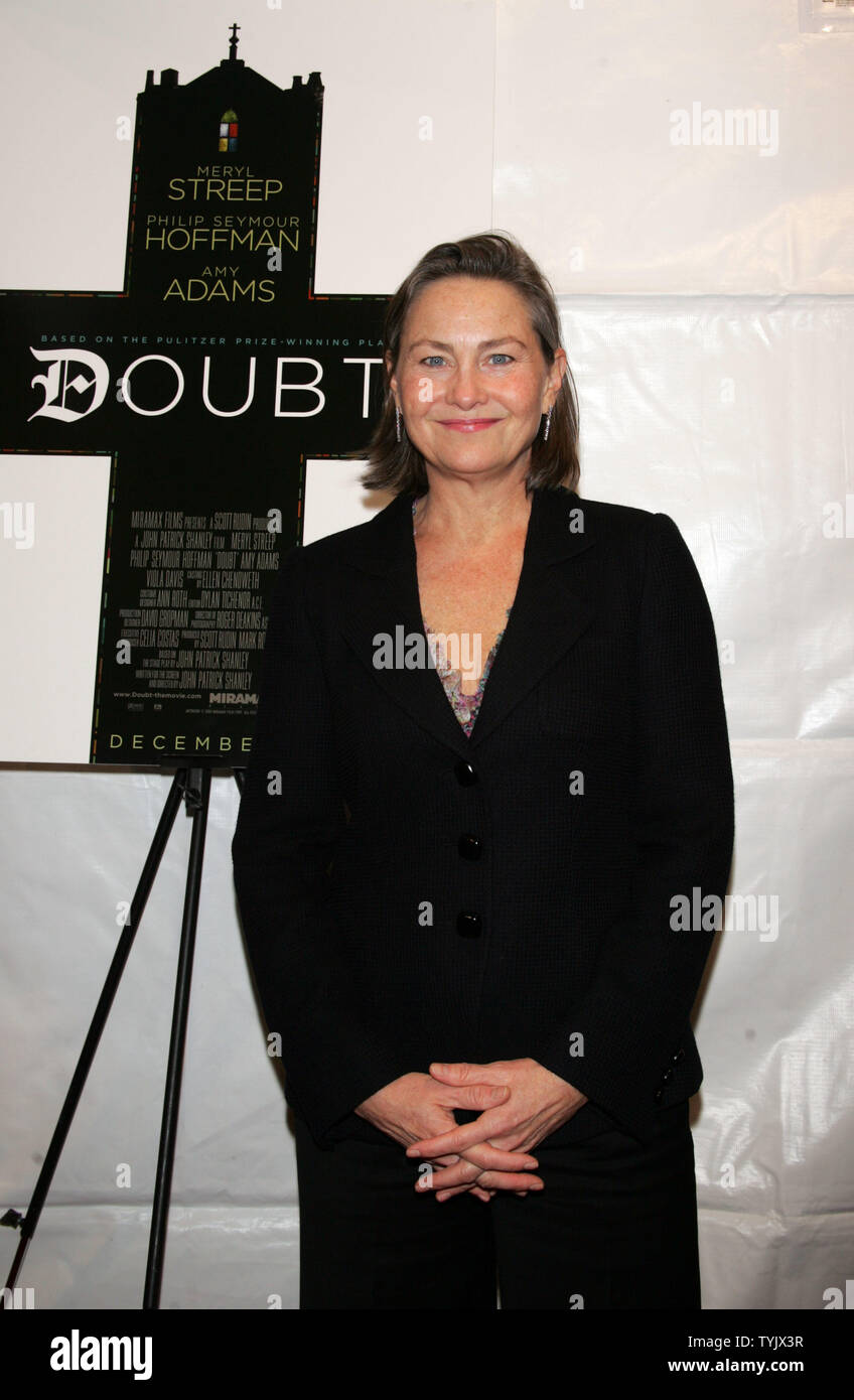Cherry Jones arrives for the premiere of "Doubt" at the Paris Theater in New York on December 7