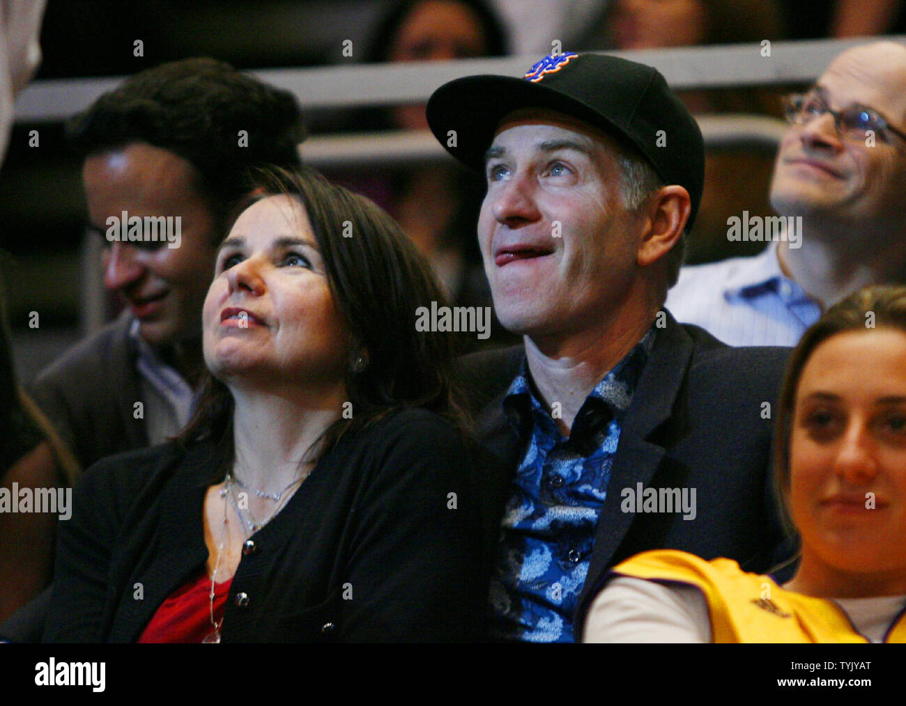 John Mcenroe And Patty Smyth Watch The Los Angeles Lakers Play The
