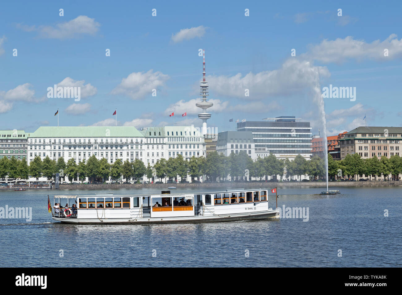 Neuer Jungfernstieg, Inner Alster, Hamburg, Germany Stock Photo