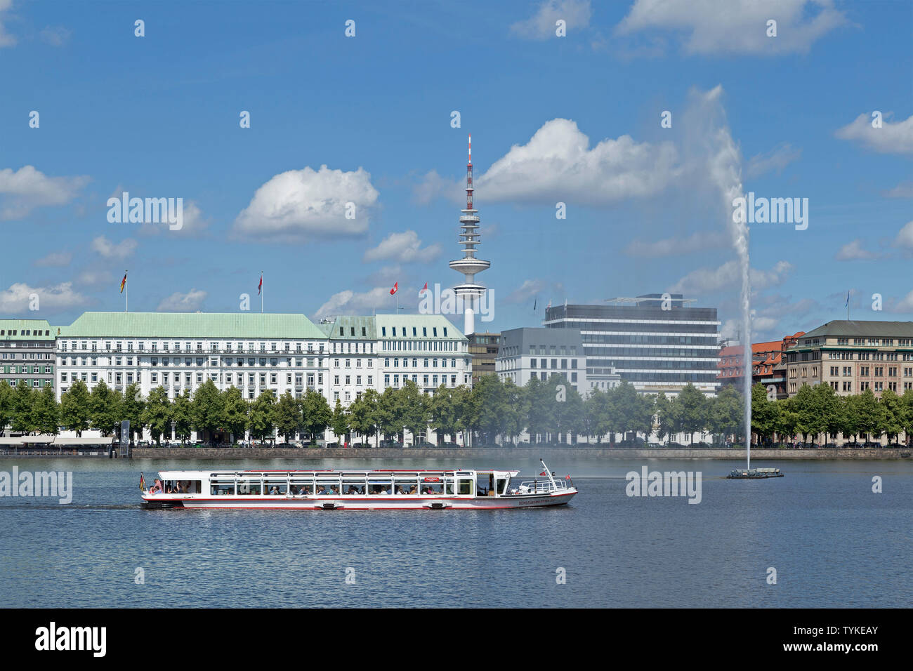 Neuer Jungfernstieg, Inner Alster, Hamburg, Germany Stock Photo