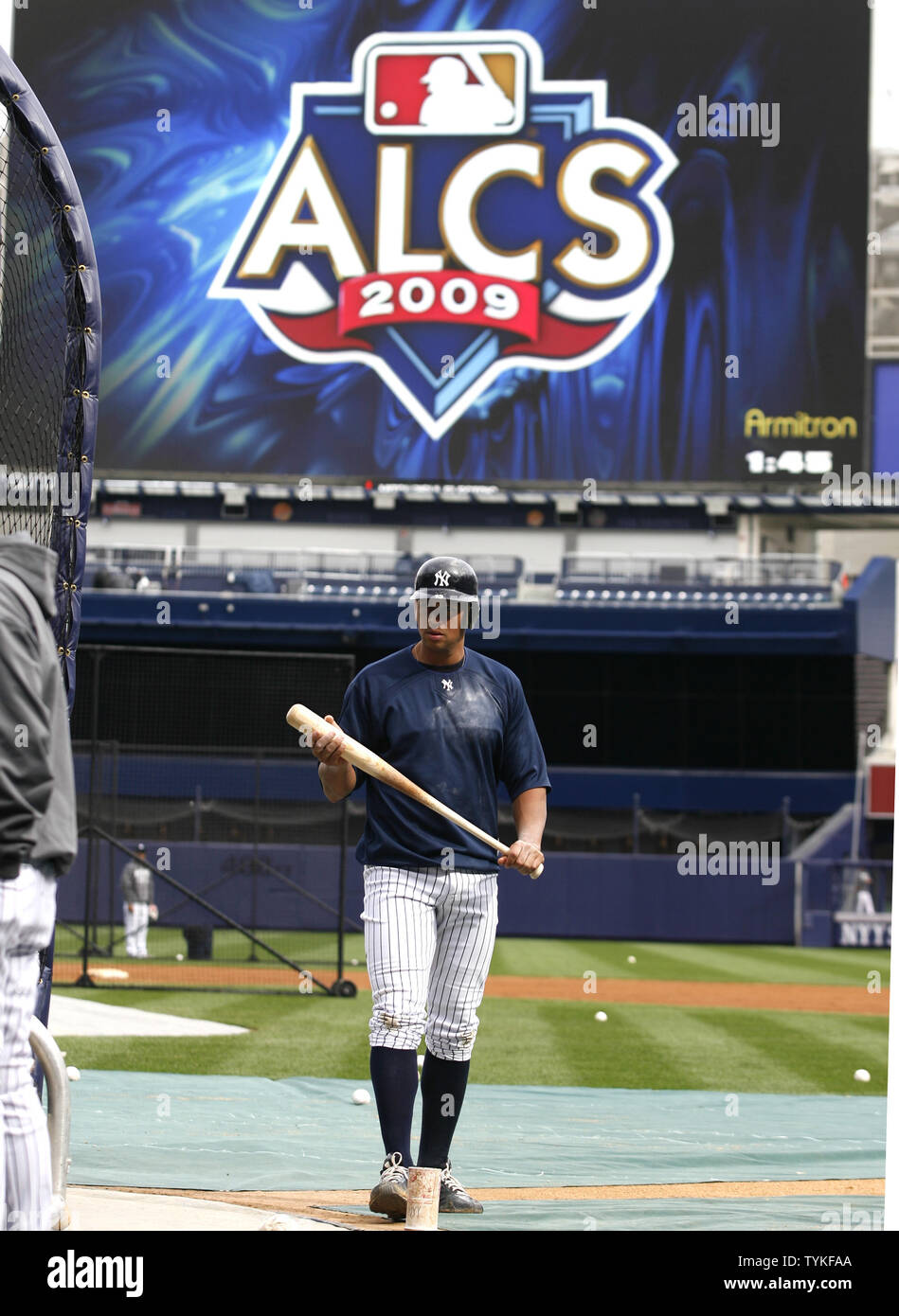 New York Yankees Alex Rodriguez takes batting practice preparing for game 1  of the ALCS at Yankee Stadium in New York City on October 14, 2009.  UPI/John Angelillo Stock Photo - Alamy