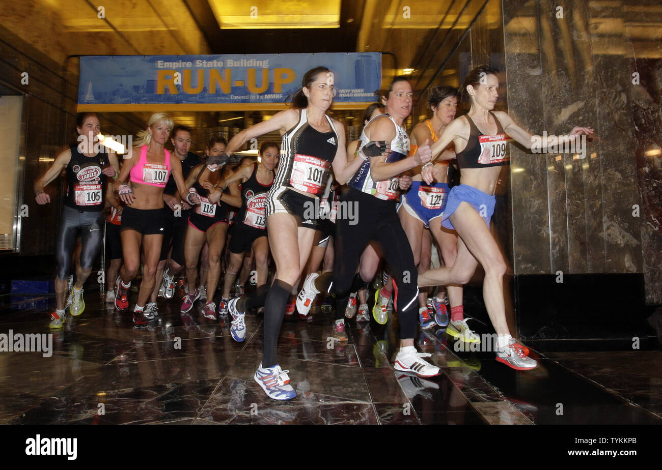 Top of the empire state building run up hi-res stock photography and ...