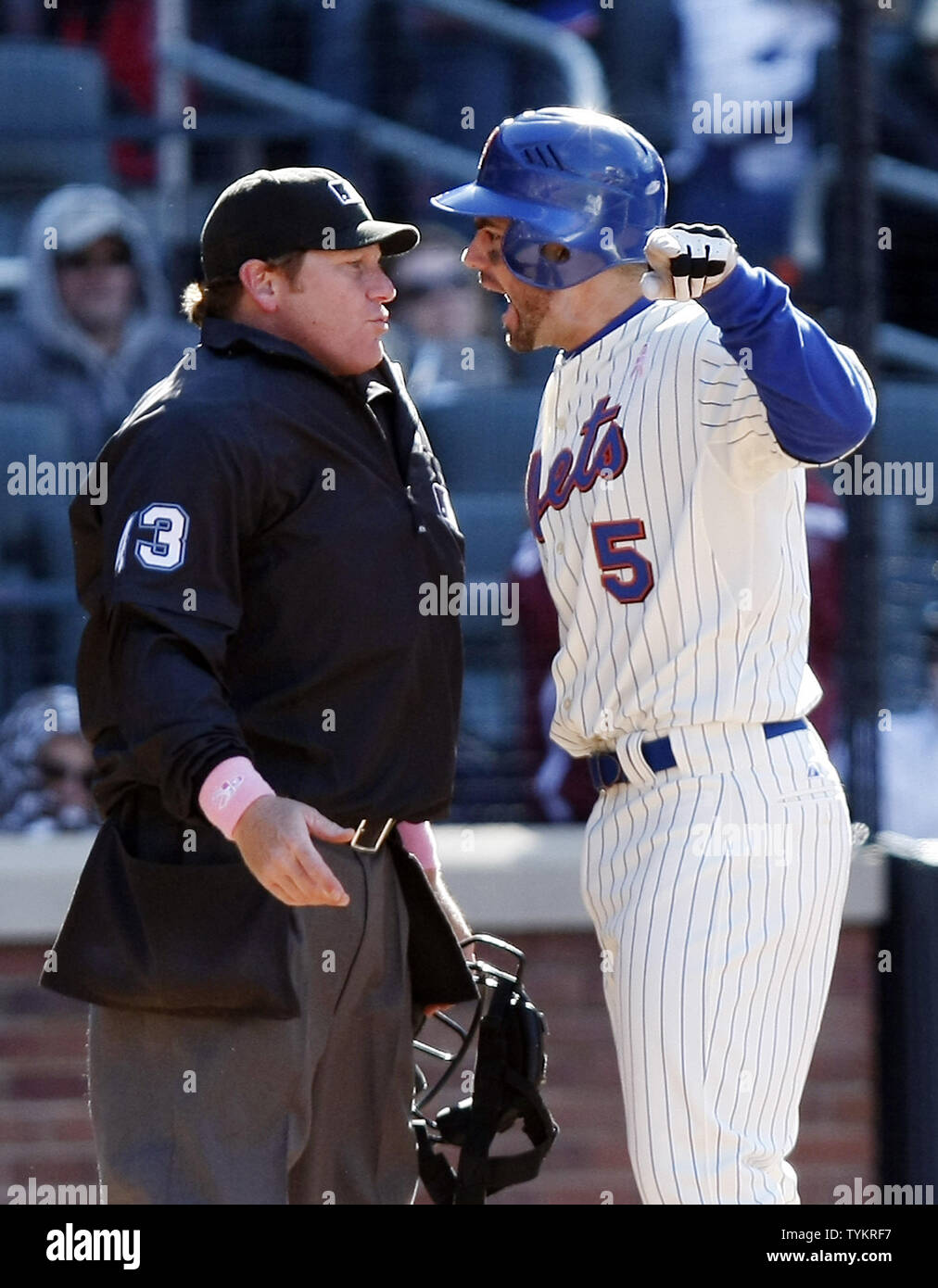 New York Mets David Wright reacts to home plate umpire Paul Schrieber