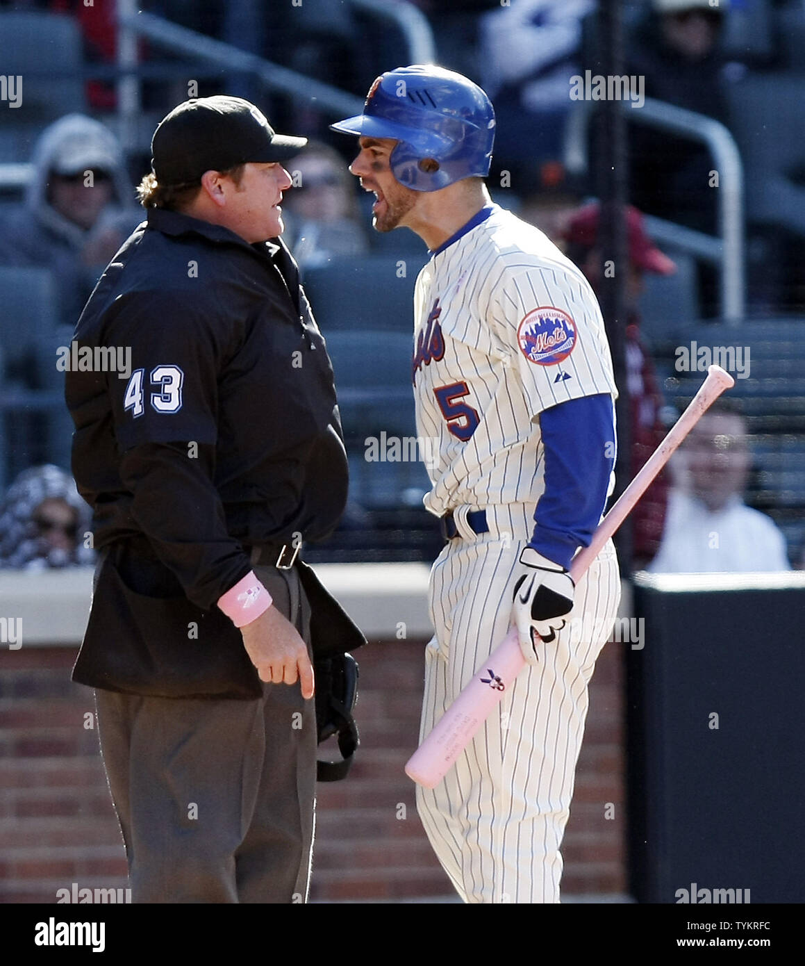 New York Mets David Wright reacts to home plate umpire Paul Schrieber