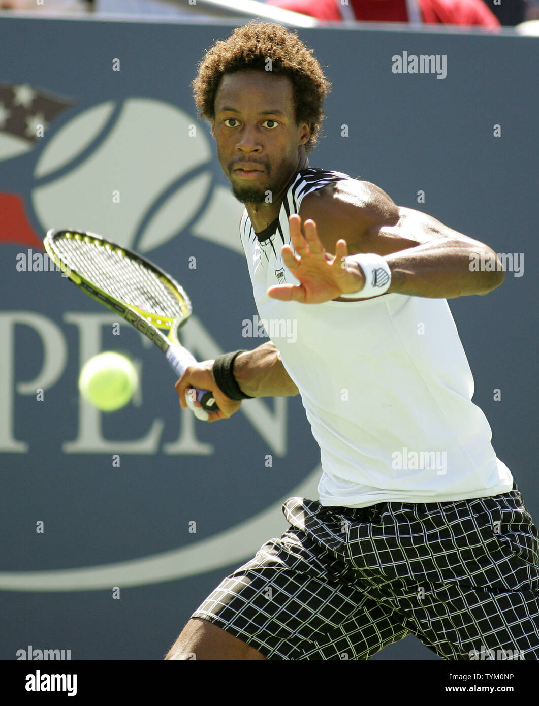 Gael monfils 2010 hi-res stock photography and images - Alamy