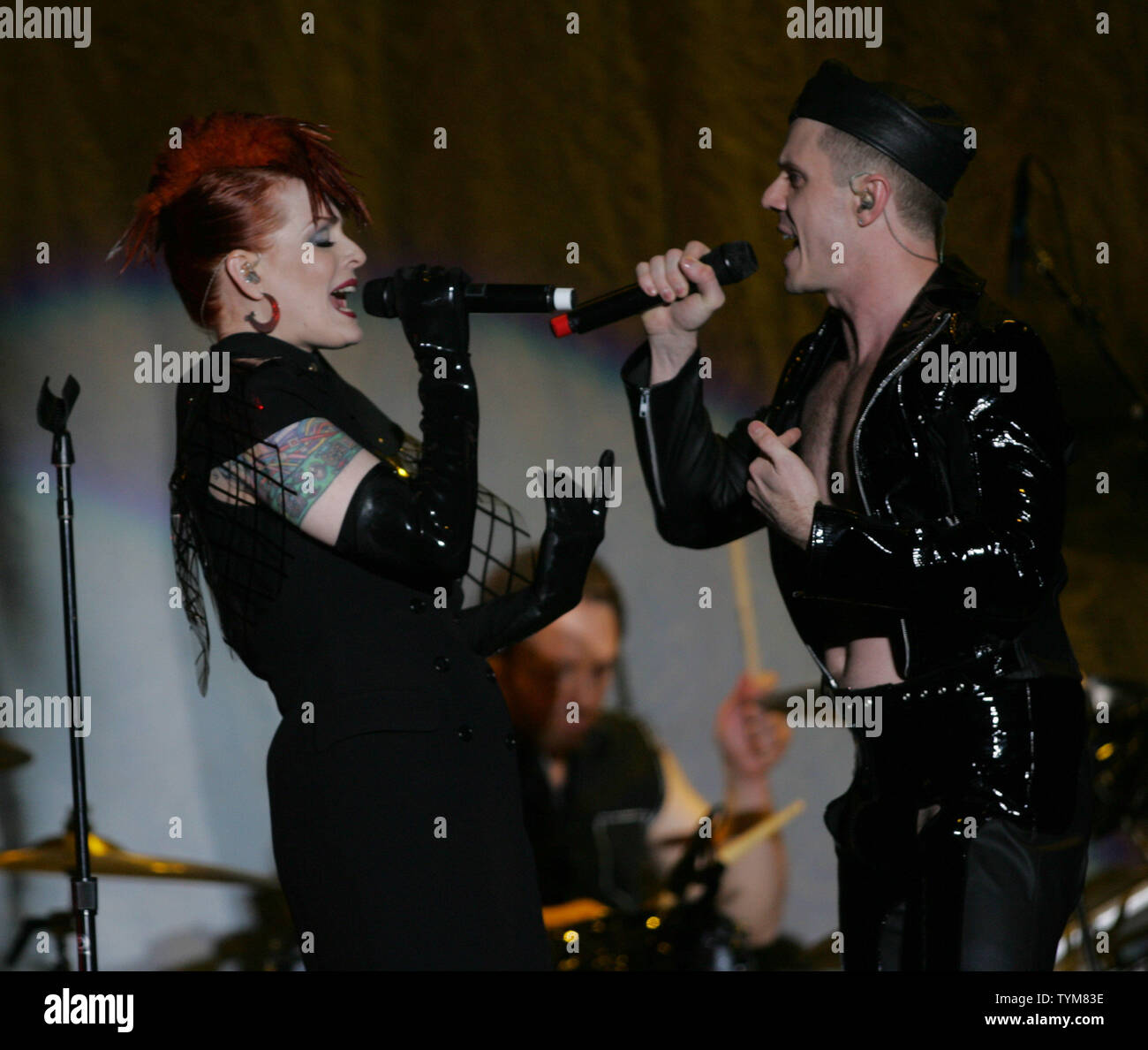 Scissor sisters concert hires stock photography and images Alamy