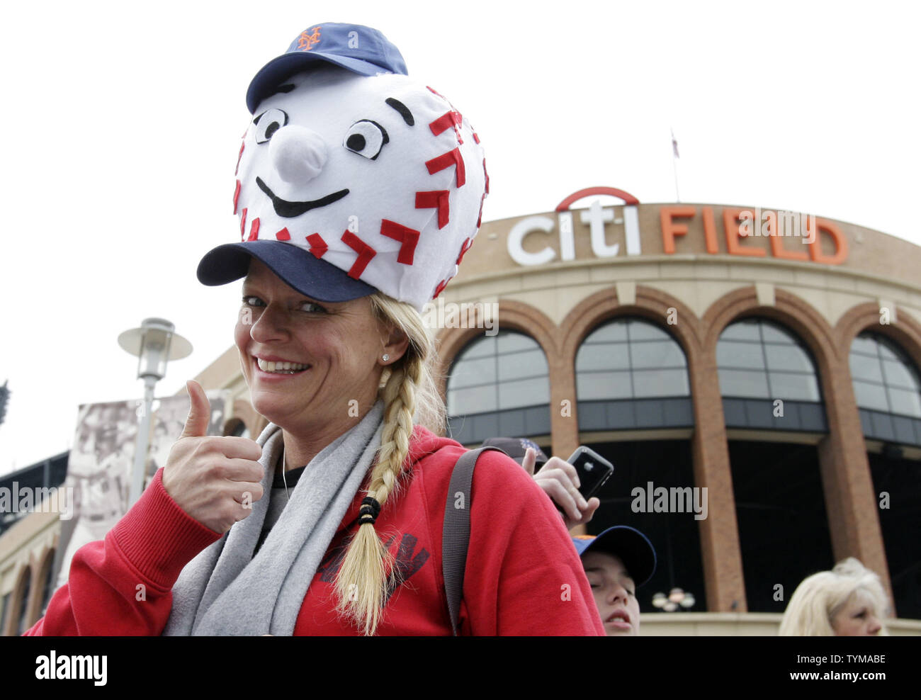 Mets hat hi-res stock photography and images - Alamy