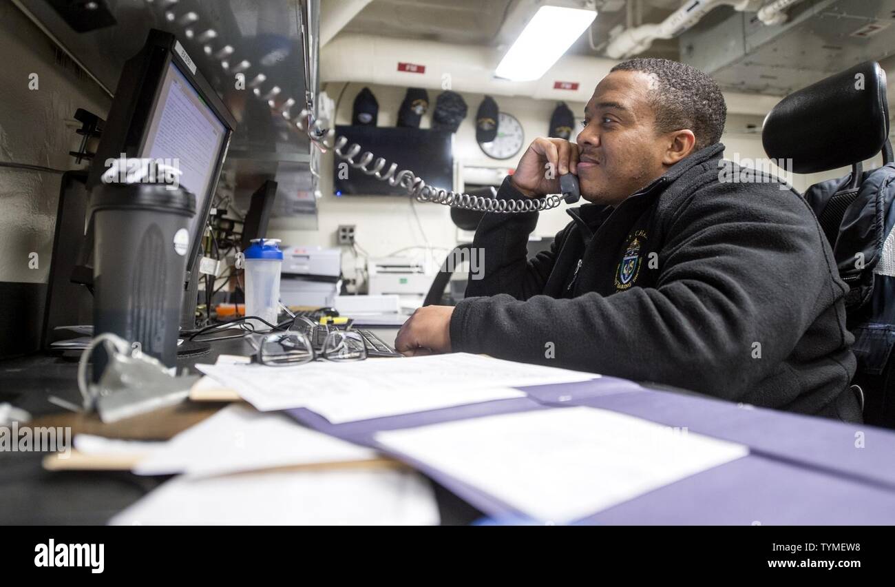 Integrated voice communication system hires stock photography and