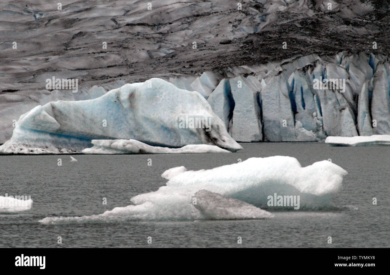 Climate Change evidence in the form of the rapidly melting Mendenhall glacier near Juneau, Alaska. Stock Photo