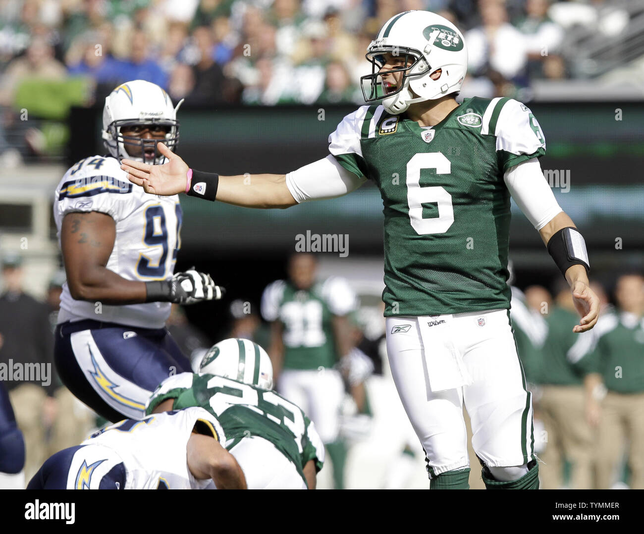 San Diego Chargers Eric Weddle returns an interception in the endzone 25  yards in the first quarter against the New York Jets in week 7 of the NFL  season at MetLife Stadium in East Rutherford, New Jersey on October 23,  2011. UPI/John Angelillo Stock