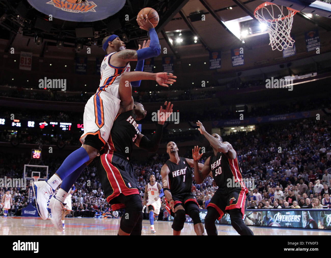 Photo: Denver Nuggets Carmelo Anthony shoots a reverse lay up in the first  half against the New York Knicks at Madison Square Garden - NYP20100323120  