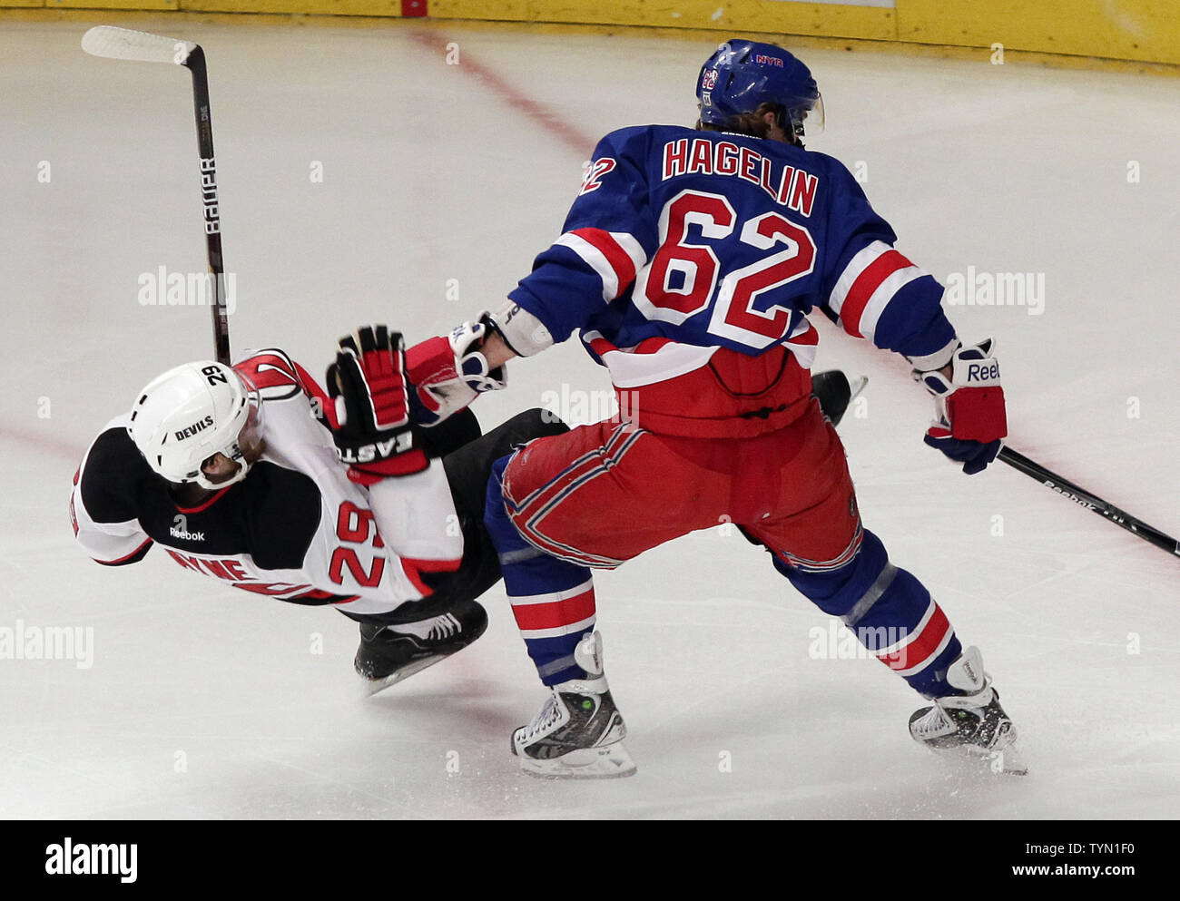 carl hagelin rangers jersey