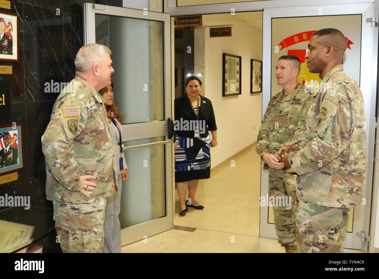 U S Army Command Sgt Maj Daniel A Dailey High Resolution Stock ...