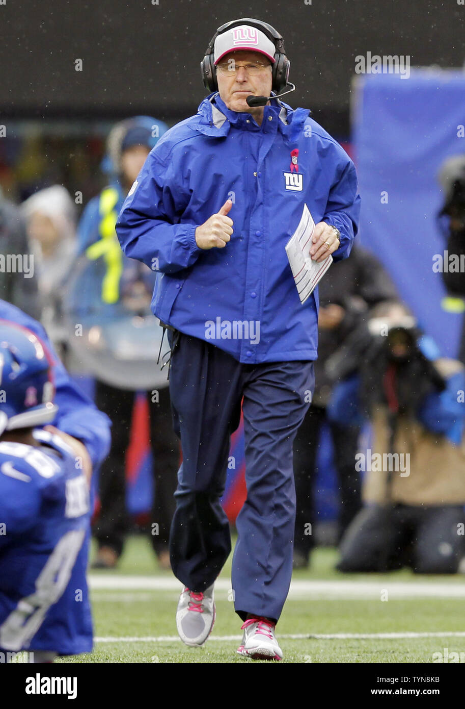 Pittsburgh Steelers head coach Bill Cowher walks the sidelines during the  2nd quarter. The Pittsburgh Steelers defeated the New York Giants 33 to 30  at Giants Stadium in East Rutherford, New Jersey