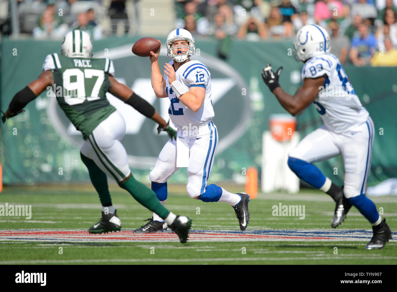 Dwayne allen hi res stock photography and images Alamy