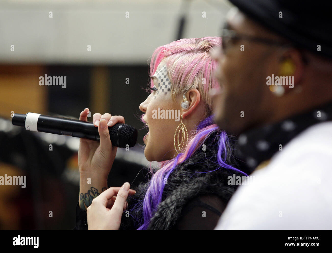 Flo Rida Stacy Singer StayC Jenedo and Flo Rida perform on the NBC Today Show at Rockefeller ...