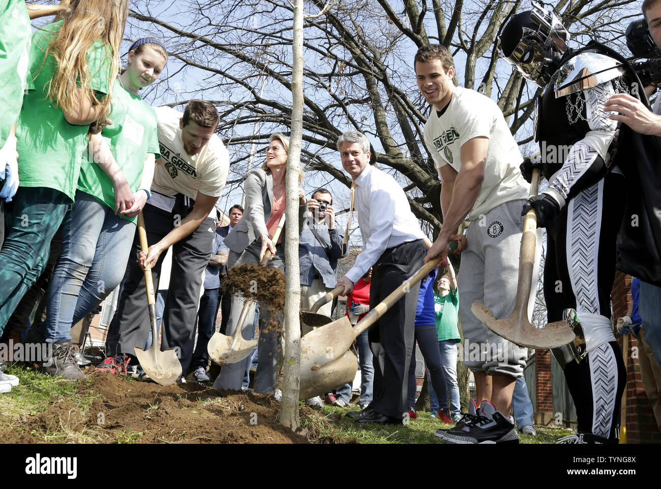 Brooklyn Nets Super Hero BrooklyKnight, Kris Humphries