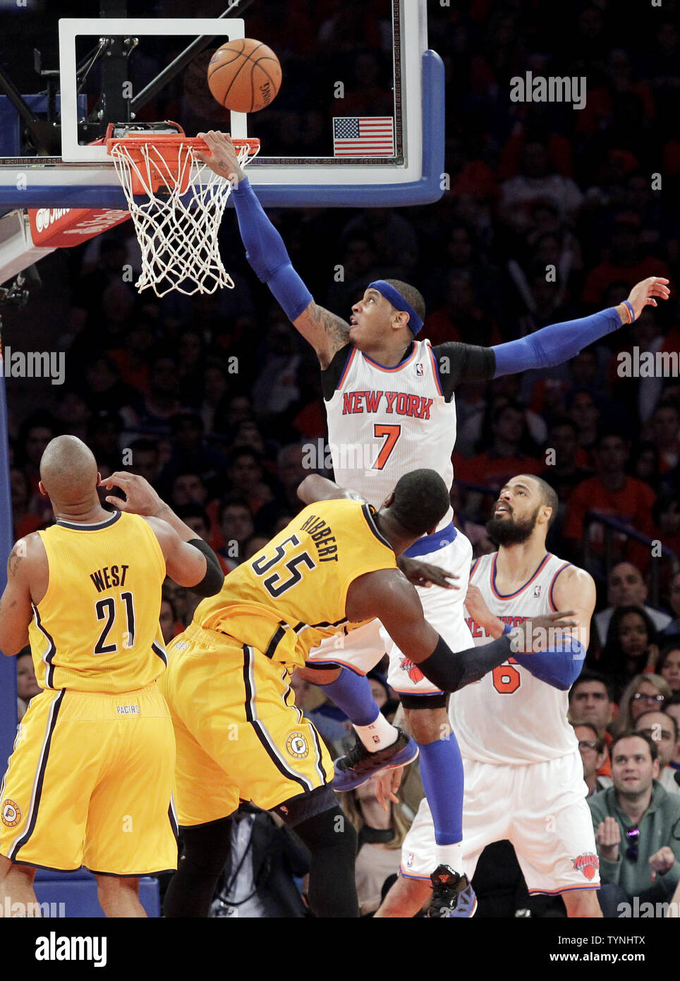 Carmelo Anthony Top Dunks with NY Knicks 
