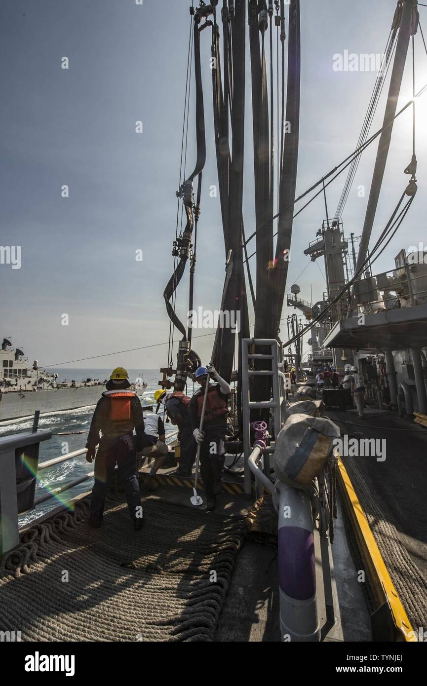 Gulf (nov. 18, 2016) Civil Service Mariners Aboard The Fast Combat 