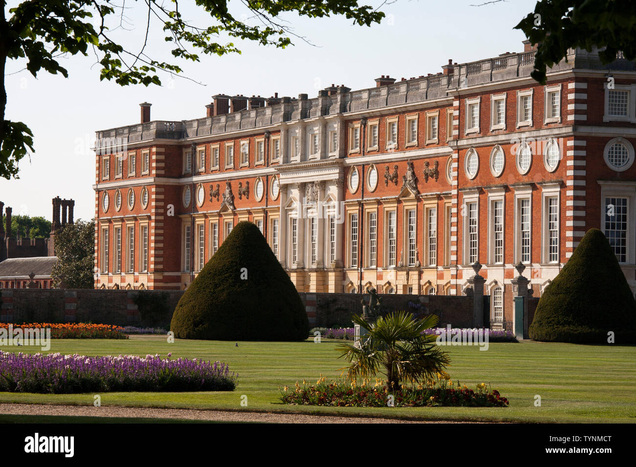 Hampton Court Palace, London,uk Stock Photo - Alamy