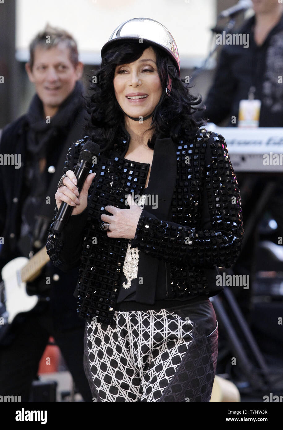 Cher Rockerfrller Cher 2013 concert hi-res stock photography and images - Alamy