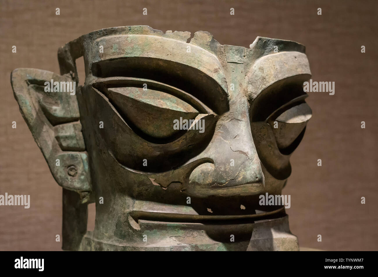 Bronze Man Mask, Sanxingdui Museum, Sichuan Stock Photo