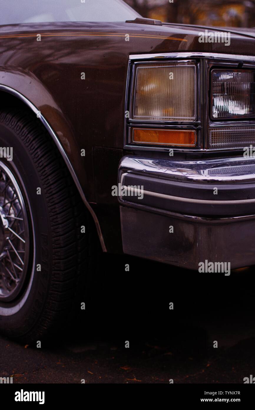 Headlights of vintage car hi-res stock photography and images - Alamy