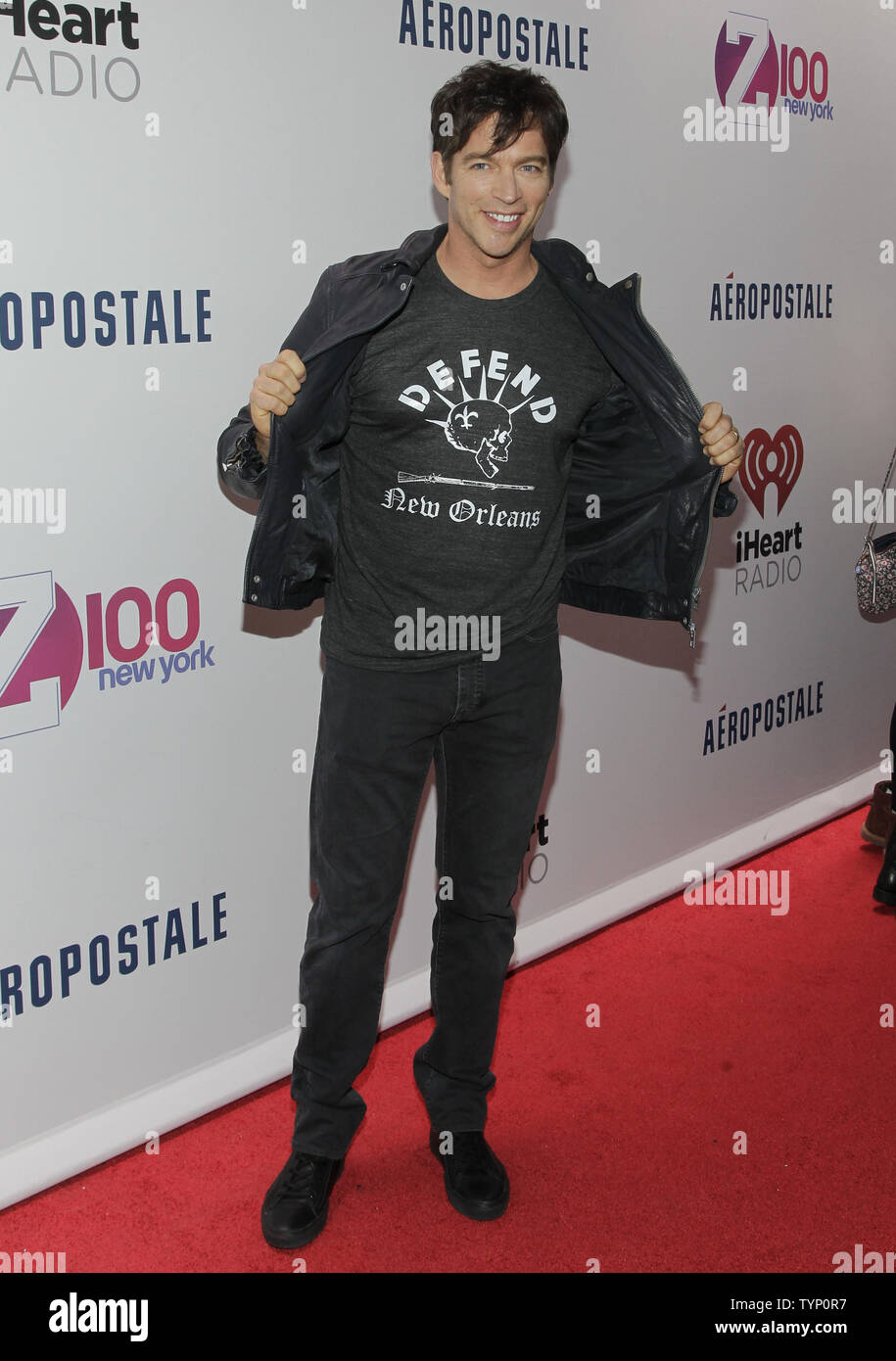 Harry Connick Jr. arrives on the red carpet at Z100's Jingle Ball at