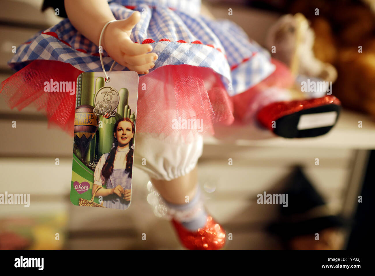 wizard of oz 75th anniversary dorothy doll