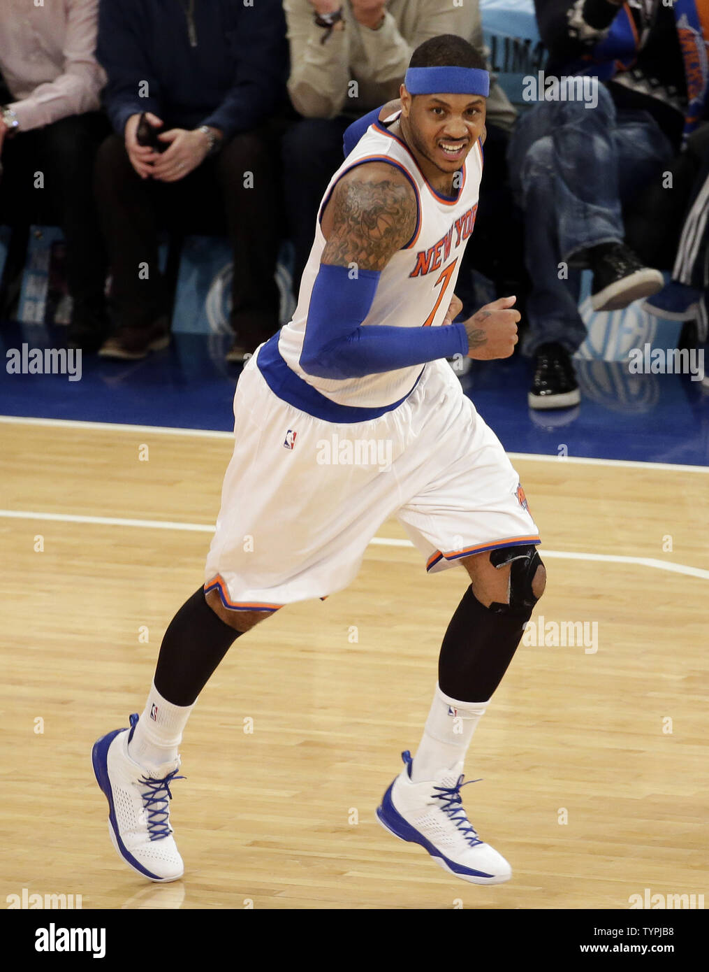 carmelo anthony 12s
