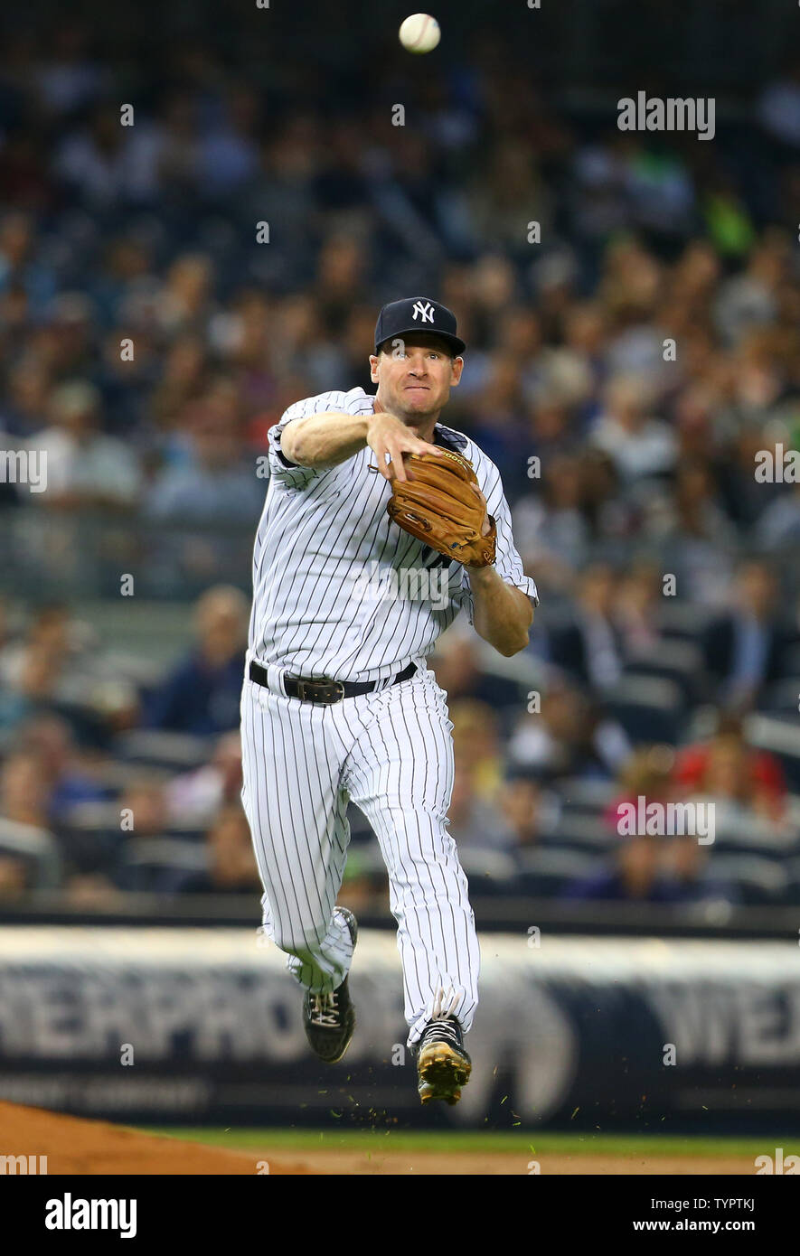 Chase Headley and Didi Gregorius on the team's mustaches 