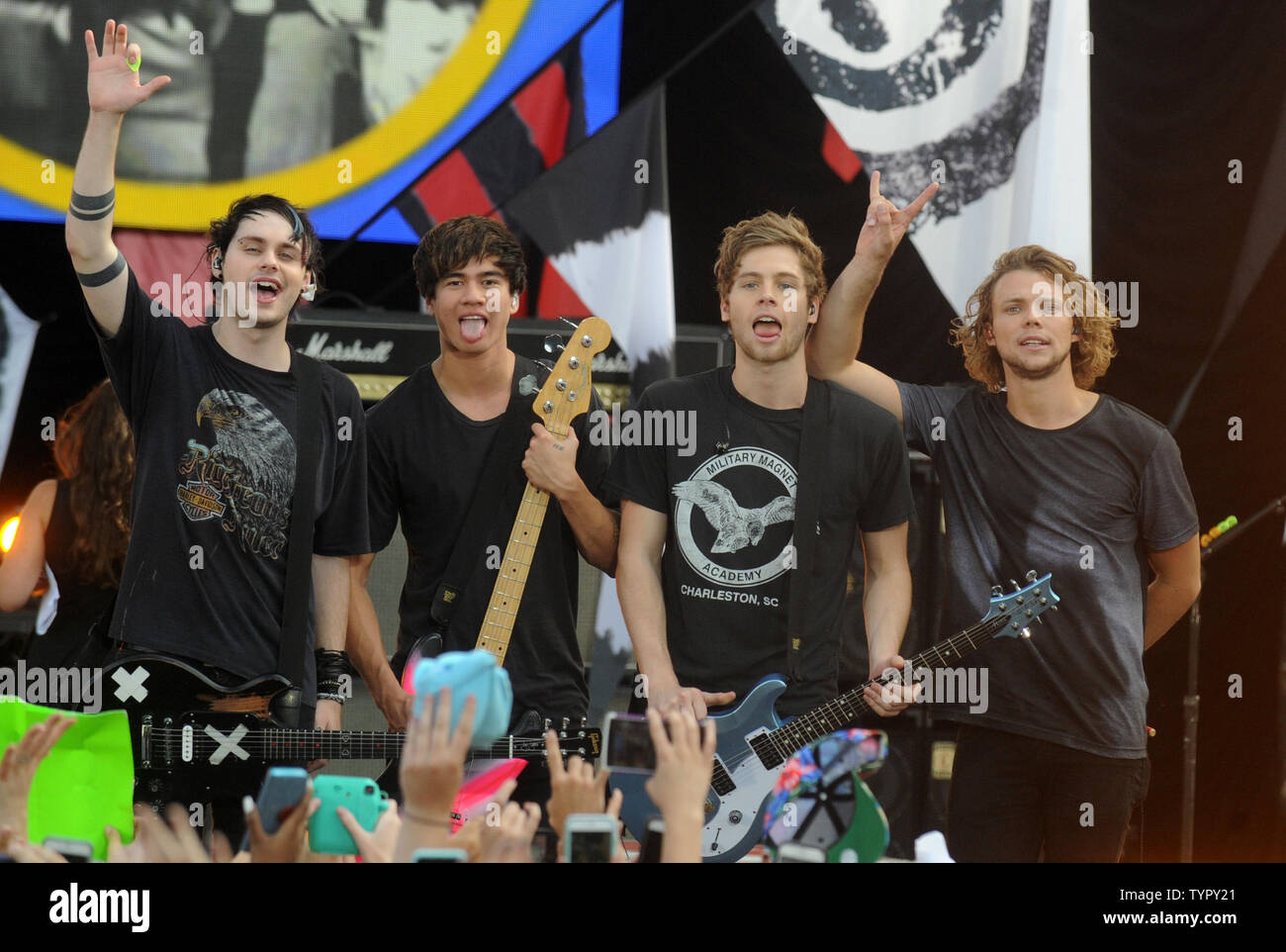 Michael clifford top nirvana shirt