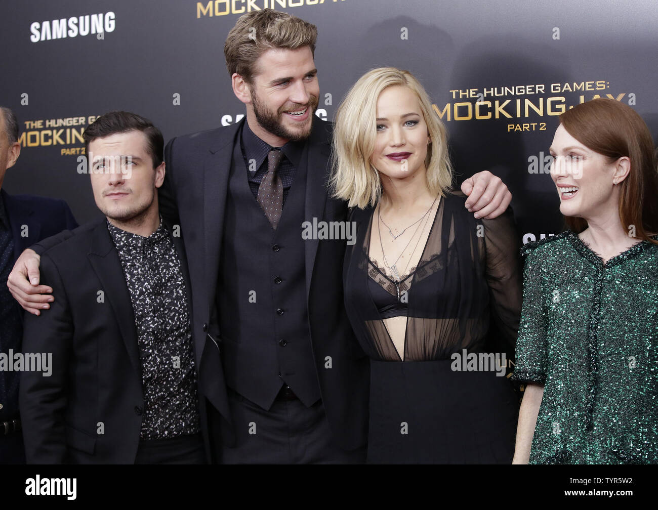 Mockingjay Cast Members Mockingjay Actors 60 Photos - Moonagedaydream.film