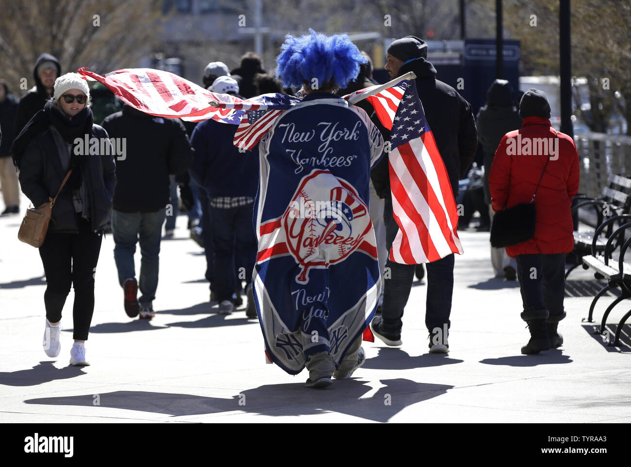 Yankee stadium flags hires stock photography and images Alamy