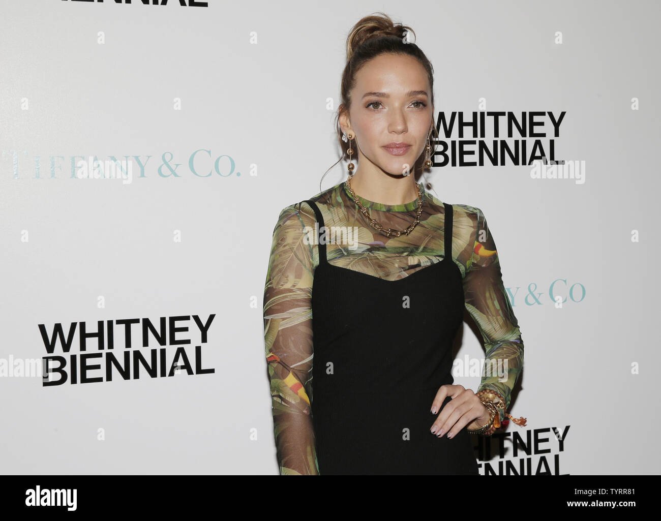 Zoe Buckman arrives on the red carpet at the 2017 Whitney Biennial