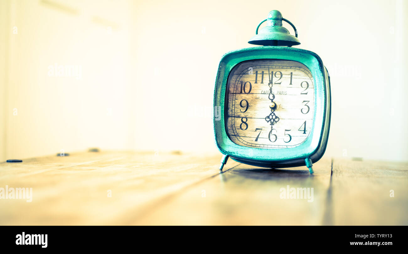 Rustic clock vintage old fashioned clock Stock Photo Alamy