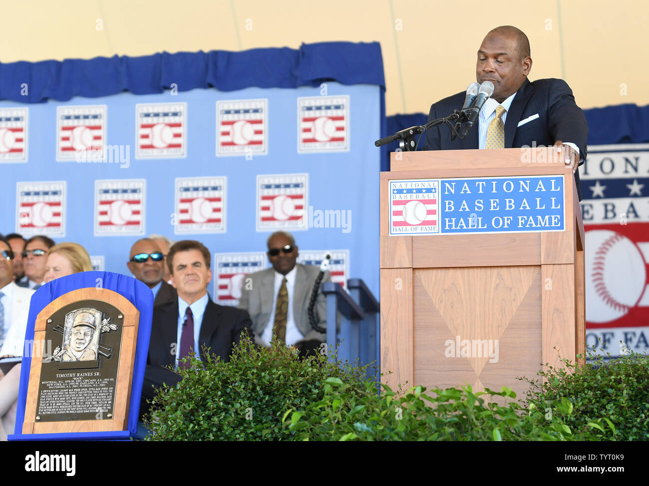 Tim Raines makes his induction speech at the Baseball Hall of Fame ...