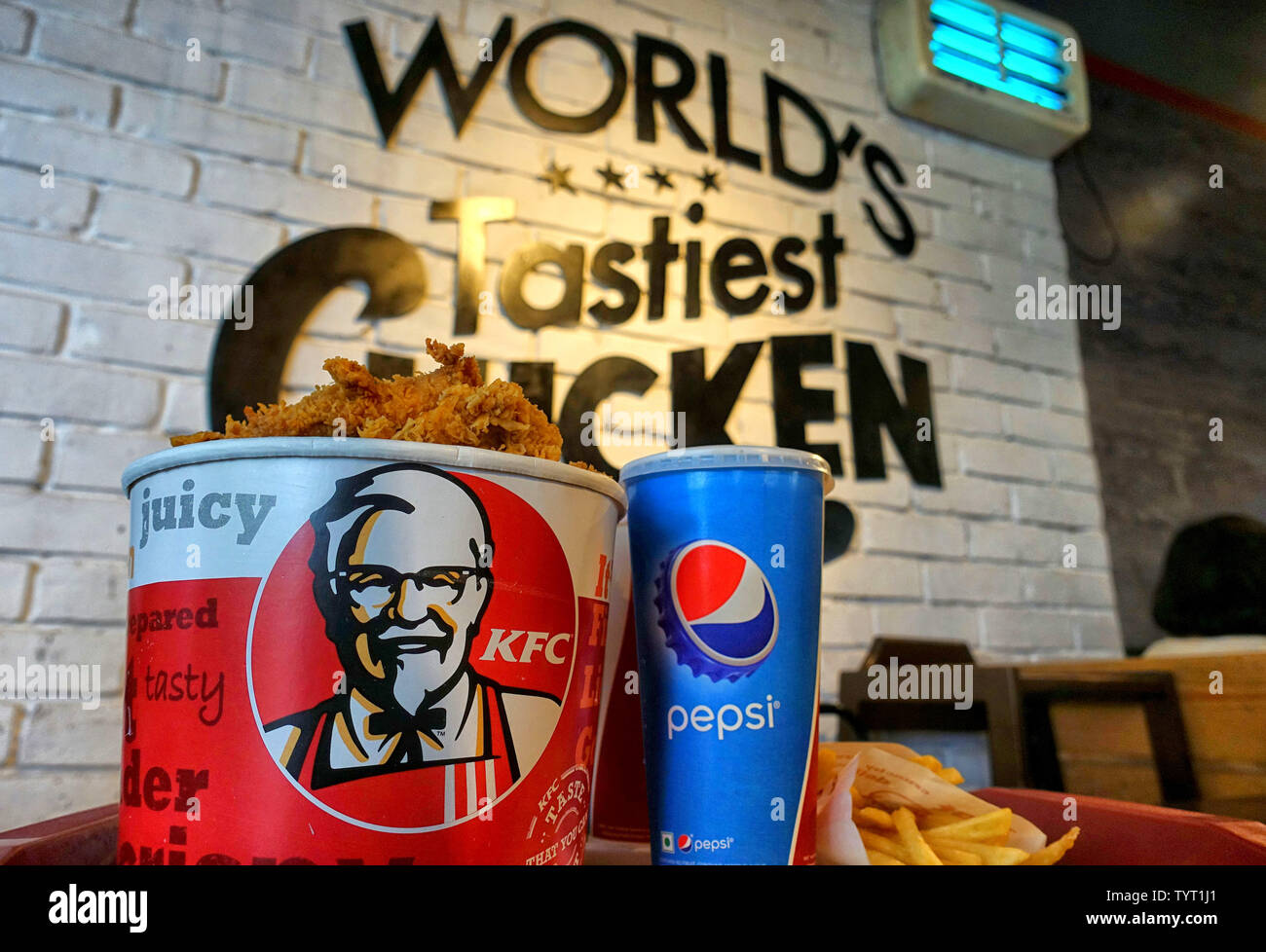 Page 2 - Kfc Bucket High Resolution Stock Photography and Images - Alamy